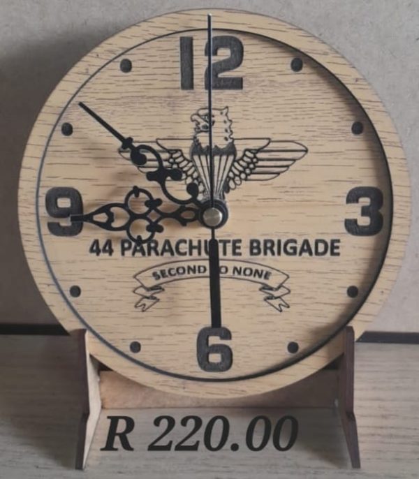 44 Para wooden wall clock 17cm