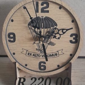 1Bn wooden wall clock 17cm
