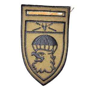 Shoulder flashes Nutria