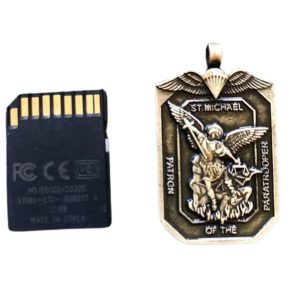 Pendandt Bronze St. Michaels resin coated